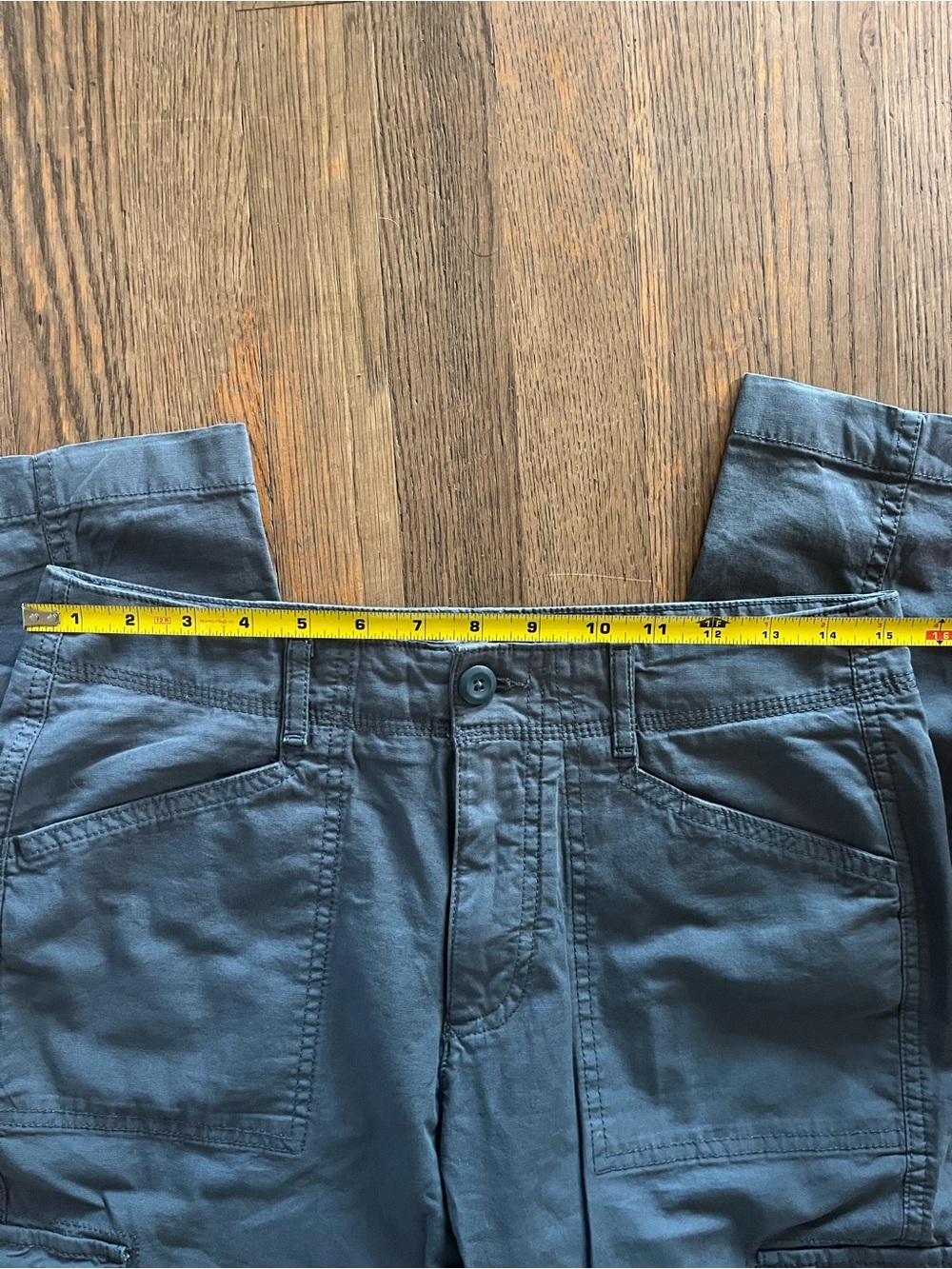 L.L. Bean Men's Gray Cargo Pants - Utility Style - Picture 4 of 5
